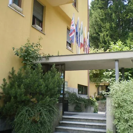 Belvedere 호텔 란조 딘텔비