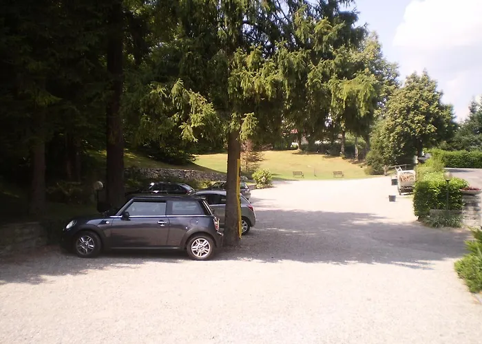 Hotel Belvedere Lanzo dʼIntelvi